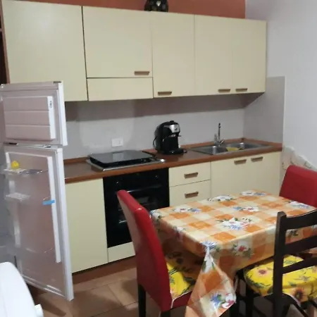Airport-Marina-City-Beaches-Taxi-Garden-Air Cond-Wi Fi *