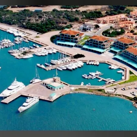 Airport-Port-Commercial Center-Veranda&Garden-60mq-Giallo Olbia